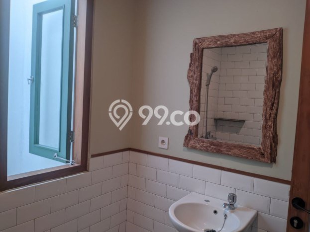 Jual Rumah Mewah Elegan Dengan View Cantik di Pulomas, Jakarta Timur Jual Rumah Mewah Elegan Dengan View Cantik di Pulomas, Jakarta Timur
