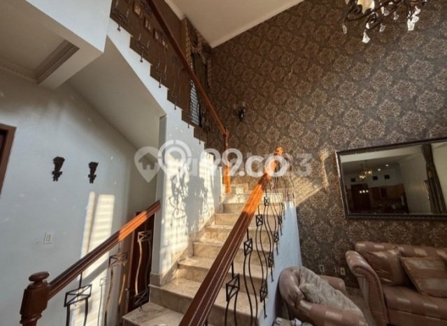 Ready to Use! Luxury House LT 250m2 Desain Elegan di Rawamangun Ready to Use! Luxury House LT 250m2 Desain Elegan di Rawamangun