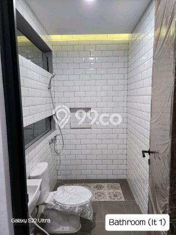 Rumah Modern 4 KT di BSD Griya Loka Tangerang Semi Furnished Rumah Modern 4 KT di BSD Griya Loka Tangerang Semi Furnished