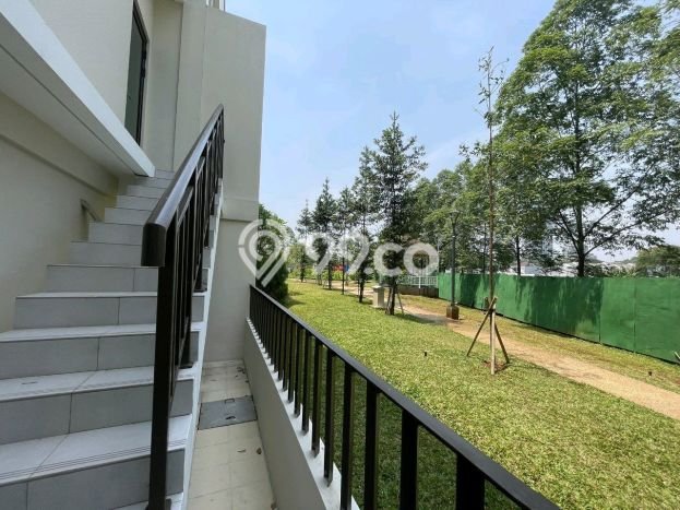 Hunian Elit LB 293m2 Siap Pakai Desain Elegan di Pondok Indah, Jakarta Selatan Hunian Elit LB 293m2 Siap Pakai Desain Elegan di Pondok Indah, Jakarta Selatan