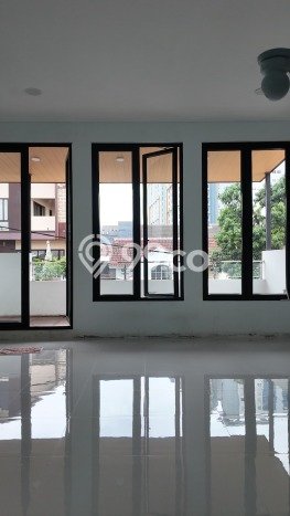 Rumah Luxury Modern Tanpa Renovasi di Gading Serpong Tangerang Rumah Luxury Modern Tanpa Renovasi di Gading Serpong Tangerang