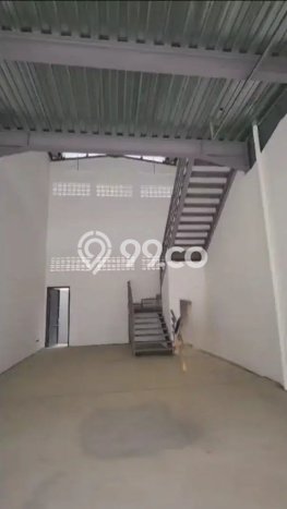 Gudang Strategis Kawasan BSD, Luas 132m², Lokasi Bisnis, Dekat BSD, Tangerang Selatan, Tangerang Selatan Gudang Strategis Kawasan BSD, Luas 132m², Lokasi Bisnis, Dekat BSD, Tangerang Selatan, Tangerang Selatan