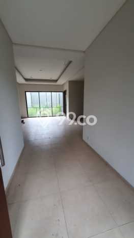 Rumah Elit Modern Tanpa Renovasi di Alam Sutera Tangerang Rumah Elit Modern Tanpa Renovasi di Alam Sutera Tangerang