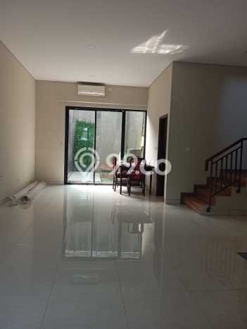 Rumah Modern 2 KT LT 105m2 di Bintaro Rumah Modern 2 KT LT 105m2 di Bintaro