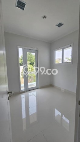 Rumah Mewah LB 170m2 Siap Pakai Desain Elegan di Gading Serpong, Tangerang Rumah Mewah LB 170m2 Siap Pakai Desain Elegan di Gading Serpong, Tangerang