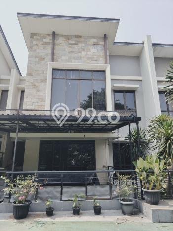 Ready to Use! Luxury House LT 162m2 Desain Elegan di BSD Ready to Use! Luxury House LT 162m2 Desain Elegan di BSD