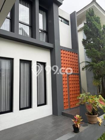Ready to Use! Luxury House LT 240m2 Desain Modern di Gading Serpong Ready to Use! Luxury House LT 240m2 Desain Modern di Gading Serpong