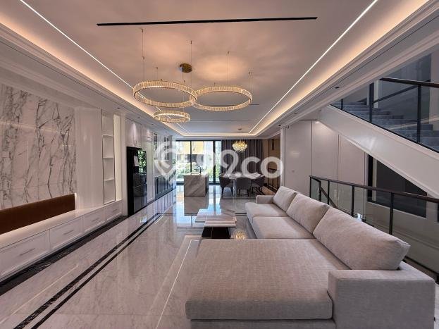 Rumah Luxury Modern Tanpa Renovasi di BSD Tangerang Rumah Luxury Modern Tanpa Renovasi di BSD Tangerang