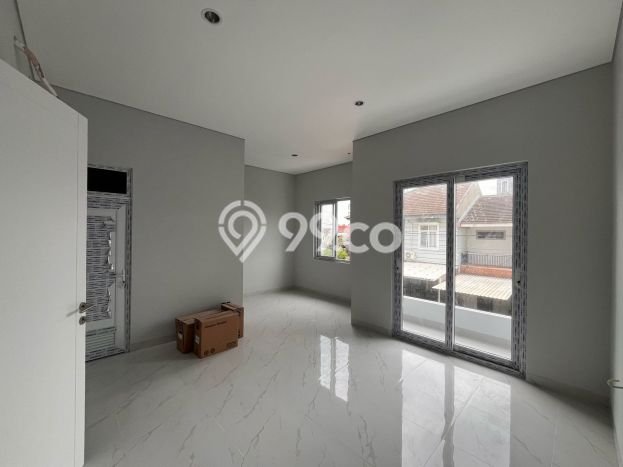 Dijual Rumah Modern 5 KT di Gading Serpong, Tangerang Dijual Rumah Modern 5 KT di Gading Serpong, Tangerang
