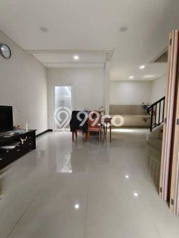 Rumah Modern Cantik 3 Kamar Bisa Langsung Pindah di Serpong Rumah Modern Cantik 3 Kamar Bisa Langsung Pindah di Serpong