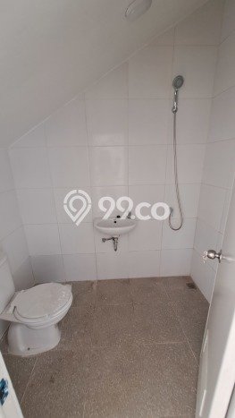 Jual Rumah Bagus Siap Huni LB 100m2 di Serpong Utara, Tangerang Selatan Jual Rumah Bagus Siap Huni LB 100m2 di Serpong Utara, Tangerang Selatan