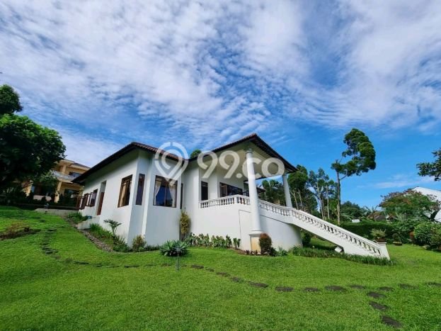 Vila Kawasan Cisarua, Area 2000m2m², Lingkungan Tenang untuk hunian Vila Kawasan Cisarua, Area 2000m2m², Lingkungan Tenang untuk hunian