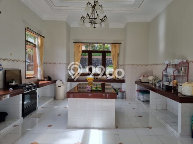 Vila Kawasan Cisarua, Area 2000m2m², Lingkungan Tenang untuk hunian Vila Kawasan Cisarua, Area 2000m2m², Lingkungan Tenang untuk hunian