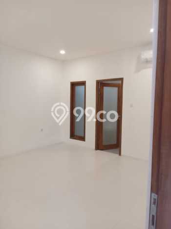 Vila Strategis di , Dimensi 150m2m², Area Asri untuk Anda Vila Strategis di , Dimensi 150m2m², Area Asri untuk Anda