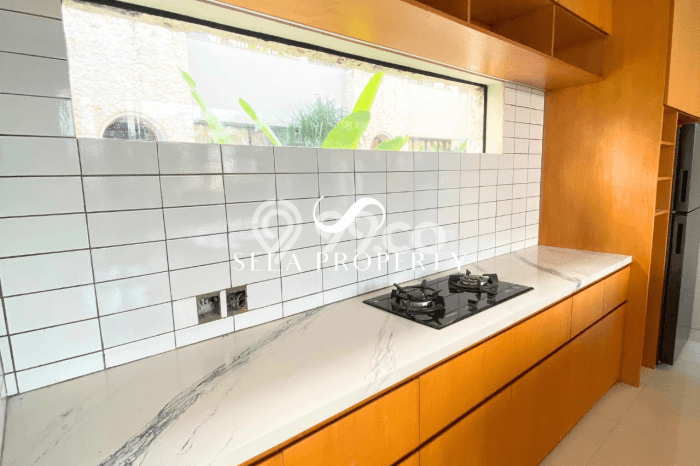 Aset Strategis! Vila di , Luas 389m2m², Area Premium dengan nilai meningkat Aset Strategis! Vila di , Luas 389m2m², Area Premium dengan nilai meningkat