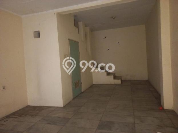 Dijual Rumah Eksklusif 2 KT di Taman Palem, Jakarta Barat Dijual Rumah Eksklusif 2 KT di Taman Palem, Jakarta Barat