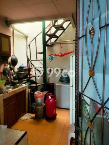Dijual Rumah 2 Kamar Lokasi Ideal Nyaman dan Strategis di Karawaci Dijual Rumah 2 Kamar Lokasi Ideal Nyaman dan Strategis di Karawaci
