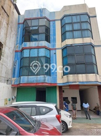 KAWASAN BISNIS! Gudang Kawasan Karawaci, Luas 194m², Akses Utama KAWASAN BISNIS! Gudang Kawasan Karawaci, Luas 194m², Akses Utama