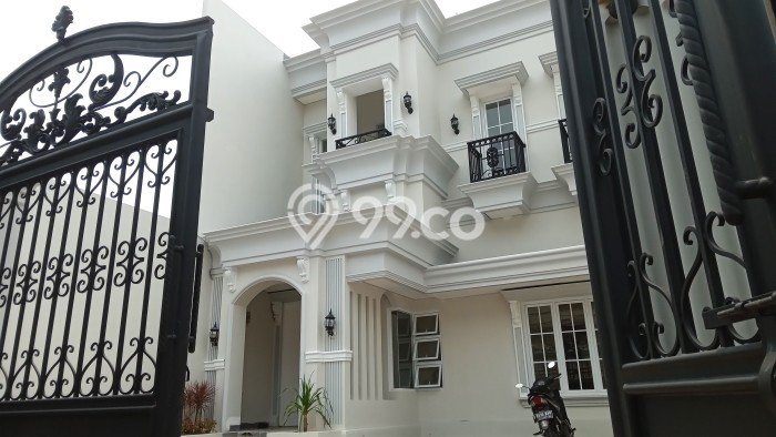 Jual Rumah Mewah Elegan Dengan View Eksklusif di Joglo, Jakarta Barat Jual Rumah Mewah Elegan Dengan View Eksklusif di Joglo, Jakarta Barat