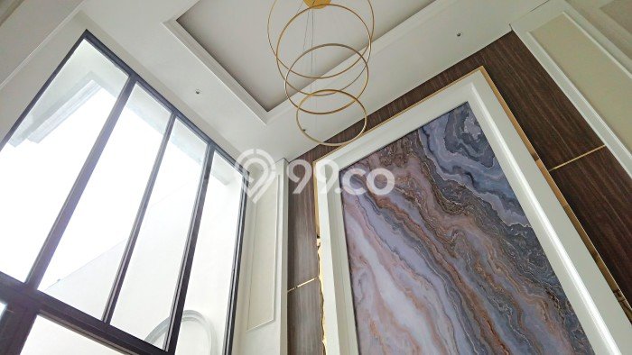 Jual Rumah Mewah Elegan Dengan View Eksklusif di Joglo, Jakarta Barat Jual Rumah Mewah Elegan Dengan View Eksklusif di Joglo, Jakarta Barat