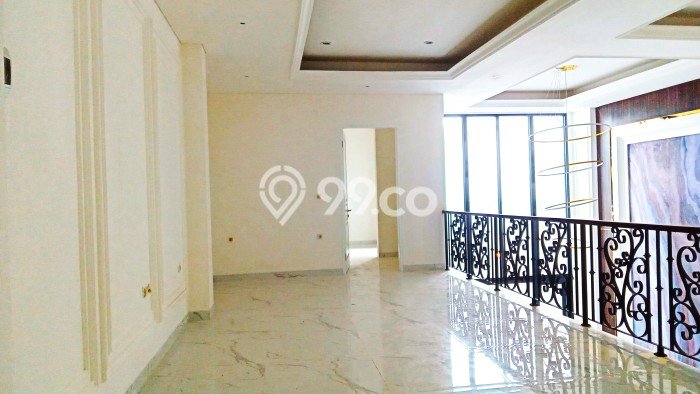 Jual Rumah Mewah Elegan Dengan View Eksklusif di Joglo, Jakarta Barat Jual Rumah Mewah Elegan Dengan View Eksklusif di Joglo, Jakarta Barat
