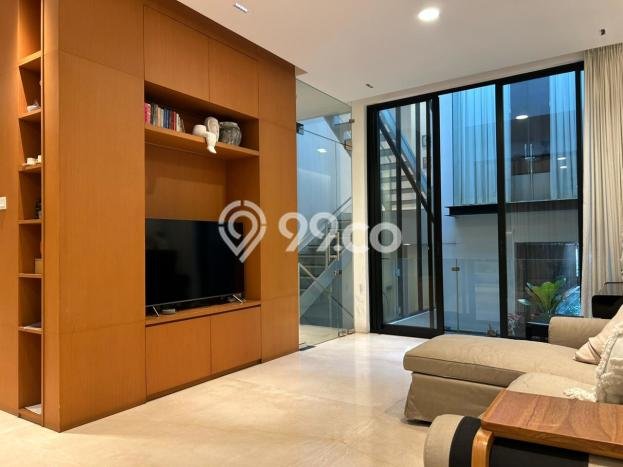 Rumah Elit LB 150m2 Siap Huni Desain Elegan di Pluit, Jakarta Utara Rumah Elit LB 150m2 Siap Huni Desain Elegan di Pluit, Jakarta Utara