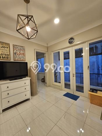 Jual Rumah Mewah Megah Dengan View Eksklusif di Alam Sutera, Tangerang Jual Rumah Mewah Megah Dengan View Eksklusif di Alam Sutera, Tangerang
