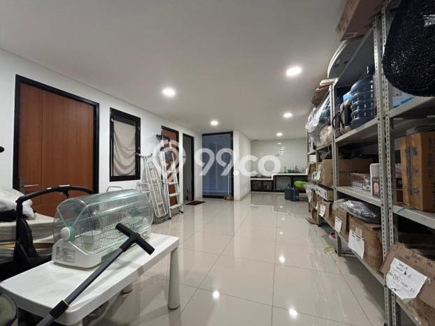 Rumah Elit LB 150m2 Siap Huni Desain Elegan di Pluit, Jakarta Utara Rumah Elit LB 150m2 Siap Huni Desain Elegan di Pluit, Jakarta Utara