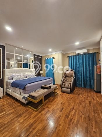 Jual Rumah Mewah Megah Dengan View Eksklusif di Alam Sutera, Tangerang Jual Rumah Mewah Megah Dengan View Eksklusif di Alam Sutera, Tangerang