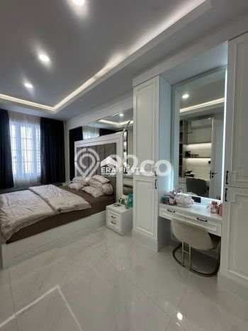 Rumah Mewah Dijual LT 228m2 di Cengkareng, Jakarta Barat Rumah Mewah Dijual LT 228m2 di Cengkareng, Jakarta Barat