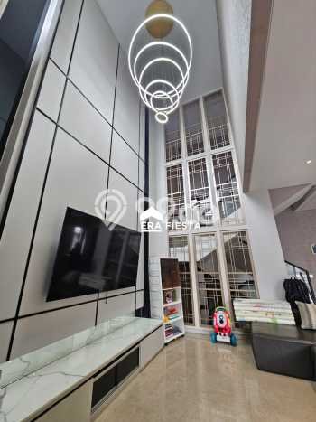 Rumah Elit Modern Siap Huni di BSD Tangerang Rumah Elit Modern Siap Huni di BSD Tangerang