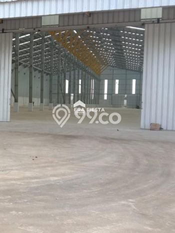 Gudang Disewa di Tangerang dengan LB 4800m2 Area Komersial Ramai Gudang Disewa di Tangerang dengan LB 4800m2 Area Komersial Ramai