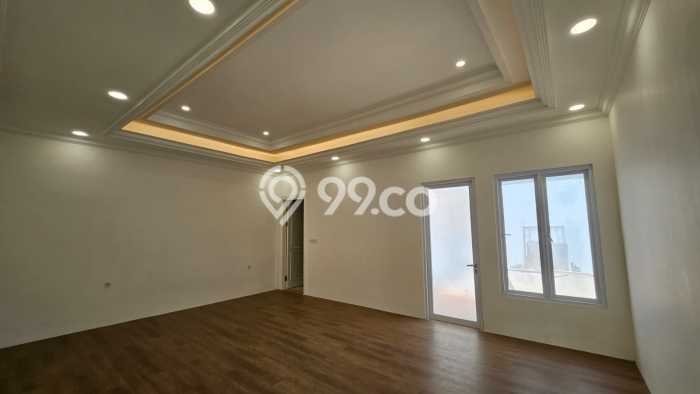 Jual Rumah Luas Megah Dengan View Cantik di Puri Indah, Jakarta Barat Jual Rumah Luas Megah Dengan View Cantik di Puri Indah, Jakarta Barat