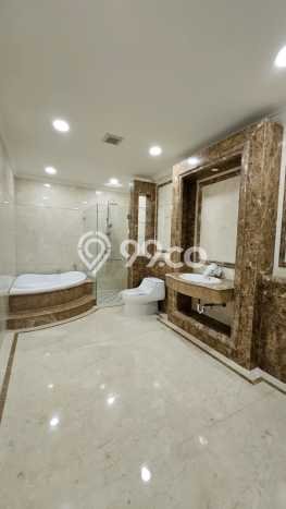 Jual Rumah Luas Megah Dengan View Cantik di Puri Indah, Jakarta Barat Jual Rumah Luas Megah Dengan View Cantik di Puri Indah, Jakarta Barat