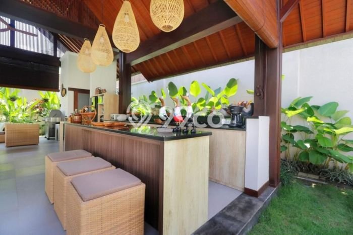 Dijual Vila Kawasan , Dimensi 813m2m², Lokasi Premium Dijual Vila Kawasan , Dimensi 813m2m², Lokasi Premium