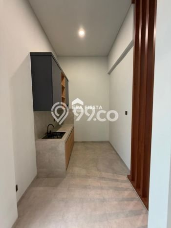 Jual Rumah Mewah Megah Dengan View Eksklusif di Alam Sutera, Tangerang Jual Rumah Mewah Megah Dengan View Eksklusif di Alam Sutera, Tangerang