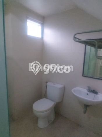 DIJUAL CEPAT! Rumah Lakarsantri, Surabaya, Luas 180m2m² Bangunan 180m2m² DIJUAL CEPAT! Rumah Lakarsantri, Surabaya, Luas 180m2m² Bangunan 180m2m²