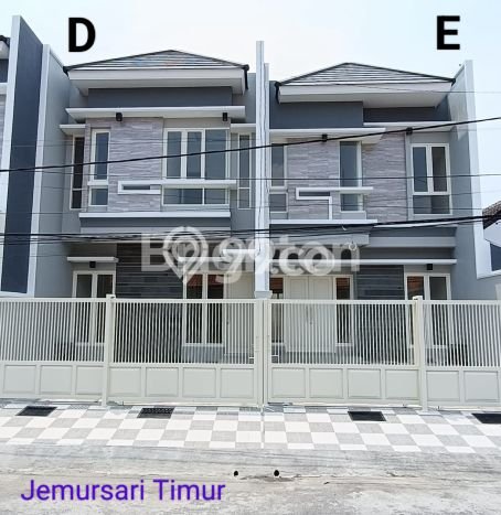 PROPERTI UNGGULAN! Rumah Strategis area Jemursari, Luas 84m2m² Bangunan 125m2m² PROPERTI UNGGULAN! Rumah Strategis area Jemursari, Luas 84m2m² Bangunan 125m2m²