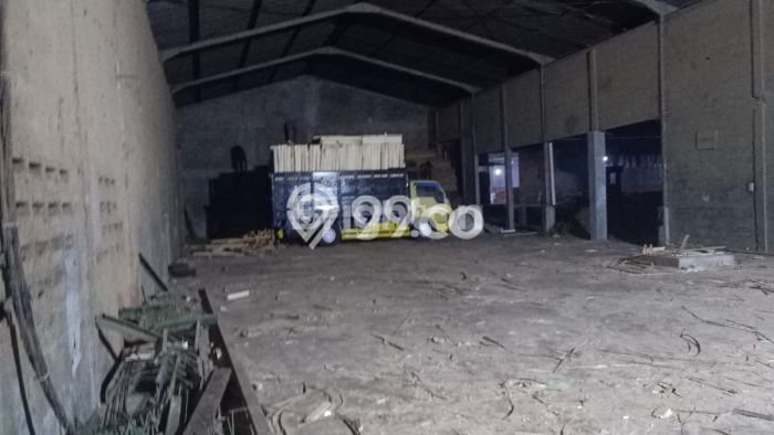 AREA KOMERSIAL! Pabrik Kawasan Sumbersoko, Luas 0m2m², Akses Utama AREA KOMERSIAL! Pabrik Kawasan Sumbersoko, Luas 0m2m², Akses Utama