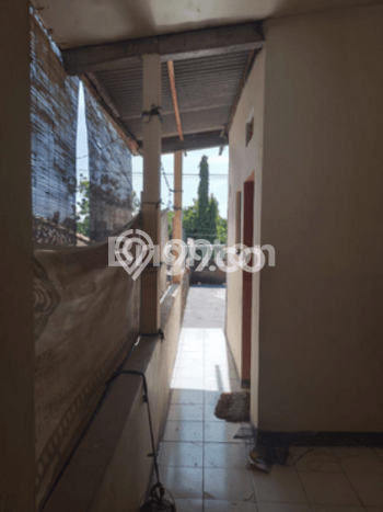 Rumah Idaman Modern! Rumah Mewah di Sukolilo, Surabaya, LT 180m2m² Bangunan 360m2m² Rumah Idaman Modern! Rumah Mewah di Sukolilo, Surabaya, LT 180m2m² Bangunan 360m2m²