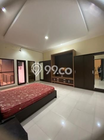 Lokasi terbaik! Rumah siap huni dikontrakkan di Tebet LB 350m2 Lokasi terbaik! Rumah siap huni dikontrakkan di Tebet LB 350m2