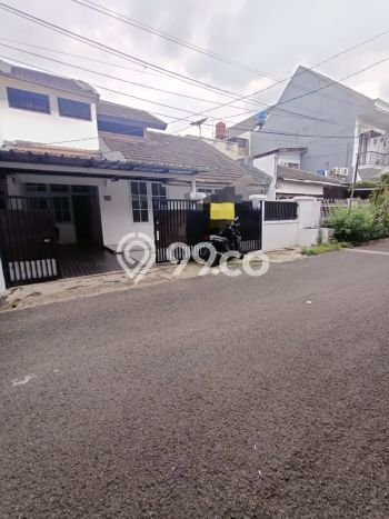 Disewakan Cepat Rumah Kondisi Bagus di Area Pancoran, Jakarta Selatan Disewakan Cepat Rumah Kondisi Bagus di Area Pancoran, Jakarta Selatan