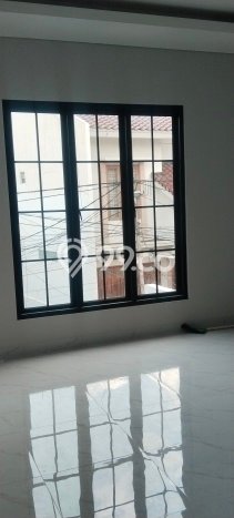 BEST INVESTMENT! Rumah di Tebet, LT 106m² LB 150m² BEST INVESTMENT! Rumah di Tebet, LT 106m² LB 150m²