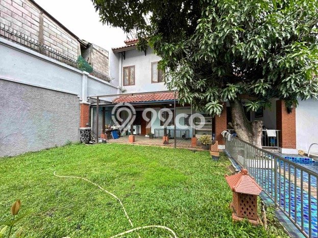Rumah Elit Modern Tanpa Renovasi di Cawang Jakarta Timur Rumah Elit Modern Tanpa Renovasi di Cawang Jakarta Timur
