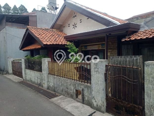 Siap Huni Rumah Mewah 5 Kamar di Tebet Dekat ke Mana Saja Siap Huni Rumah Mewah 5 Kamar di Tebet Dekat ke Mana Saja