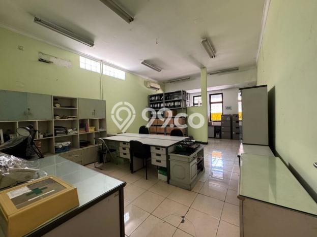 Rumah Luxury Modern Tanpa Renovasi di Cawang Jakarta Timur Rumah Luxury Modern Tanpa Renovasi di Cawang Jakarta Timur