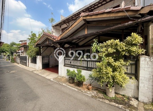 Dijual Rumah 7 Kamar Lokasi Strategis Bagus dan Strategis di Tebet Dijual Rumah 7 Kamar Lokasi Strategis Bagus dan Strategis di Tebet