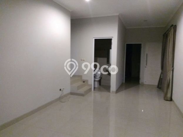 Disewakan Rumah Konsep Modern di Tebet Jakarta Selatan dengan 4 KT Disewakan Rumah Konsep Modern di Tebet Jakarta Selatan dengan 4 KT