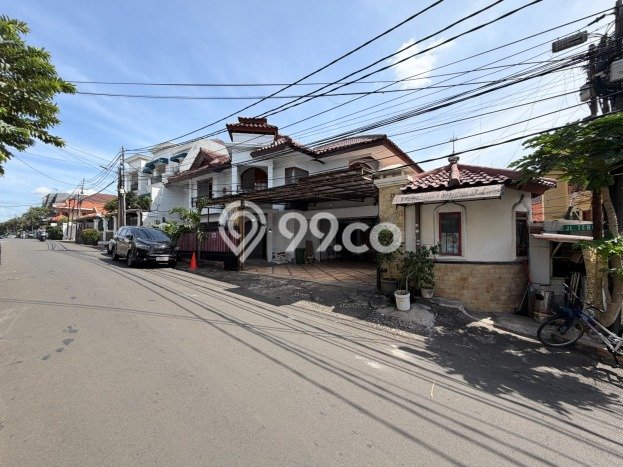 Lokasi terbaik! Rumah siap huni dikontrakkan di Tebet LB 600m2 Lokasi terbaik! Rumah siap huni dikontrakkan di Tebet LB 600m2