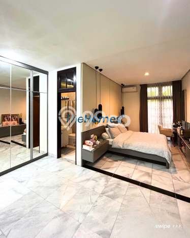 Siap Huni Hunian Elit 7 Kamar di Tebet Dekat ke Mana Saja Siap Huni Hunian Elit 7 Kamar di Tebet Dekat ke Mana Saja